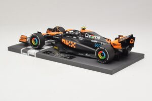 McLaren MCL60 #4 L. Norris 2nd Place Singapore GP 2023 Minichamps 1:18 537233404 Resin — photo 5 of 7