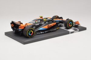 McLaren MCL60 #4 L. Norris Australian GP 2023 Minichamps 1:18 537232104 Resin — photo 2 of 7