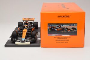 McLaren MCL60 #81 O. Piastri Hungarian GP 2023 Minichamps 1:18 537233081 Resin — photo 6 of 7