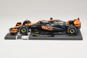 McLaren MCL60 #81 O. Piastri Japanese GP 2023 Minichamps 1:18 537233581 Resin — photo 3 of 7