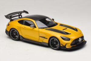 Mercedes AMG GT Black Series C190 Solarbeam Yellow Metallic Minichamps 1:18 110032021 Diecast — photo 6 of 8
