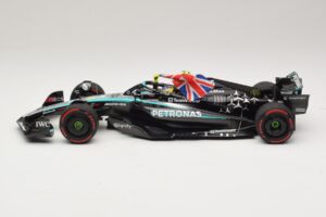 Mercedes AMG Petronas W15 E Performance L. Hamilton Winner British GP 2024 Minichamps 1:18 110241244 Resin — photo 3 of 7