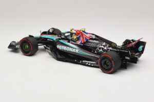 Mercedes AMG Petronas W15 E Performance L. Hamilton Winner British GP 2024 Minichamps 1:18 110241244 Resin — photo 5 of 7
