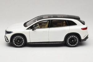 Mercedes EQS SUV X296 Manufaktur Diamond White NZG 1:18 B66960590 Diecast — photo 4 of 8