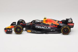 Oracle Red Bull Racing RB18 S. Perez Winner Monaco GP 2022 Minichamps 1:18 110220711 Resin — photo 3 of 7