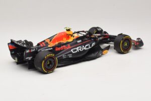 Oracle Red Bull Racing RB19 S. Perez Abu Dhabi GP 2023 Minichamps 1:18 110232311 Resin — photo 2 of 7