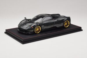 Pagani Huayra Starry Night Sky AB 1:18 REMC039 Resin — photo 2 of 7