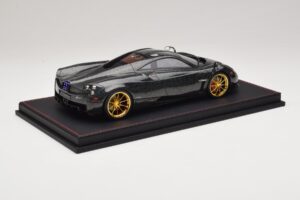 Pagani Huayra Starry Night Sky AB 1:18 REMC039 Resin — photo 3 of 7