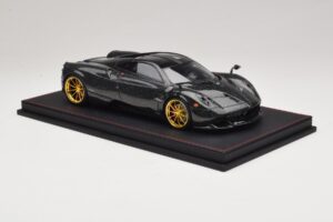 Pagani Huayra Starry Night Sky AB 1:18 REMC039 Resin — photo 4 of 7
