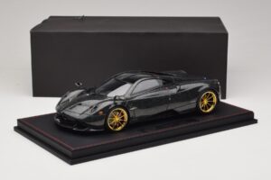 Pagani Huayra Starry Night Sky AB 1:18 REMC039 Resin — photo 7 of 7