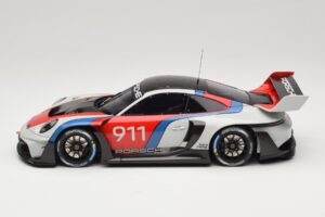 Porsche 911 992 GT3 R Rennsport GT Spirit 1:18 GT495 Resin — photo 3 of 6