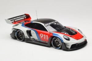 Porsche 911 992 GT3 R Rennsport GT Spirit 1:18 GT495 Resin — photo 4 of 6