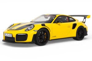 Porsche 911 GT2 RS 991.2 Nurburgring Lap Record Yellow GT Spirit 1:18 GT972 Resin
