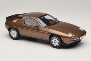 Porsche 928 S Tobacco Metallic GT Spirit 1:18 GT1005 Resin — photo 4 of 6