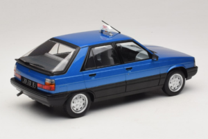 Renault 11 GTL Taxi James Bond MCG 1:18 MCG18833 Diecast — photo 2 of 6