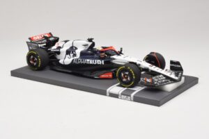 Scuderia AlphaTauri AT04 D. Ricciardo Hungarian GP 2023 Minichamps 1:18 117231203 Resin — photo 4 of 7