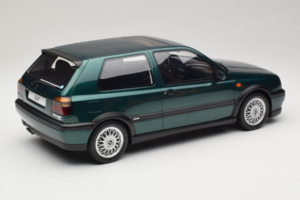 Volkswagen Golf Mk3 VR6 Carat Dragon Green Otto 1:12 G099 Resin — photo 2 of 6