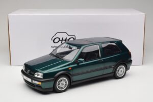 Volkswagen Golf Mk3 VR6 Carat Dragon Green Otto 1:12 G099 Resin — photo 6 of 6