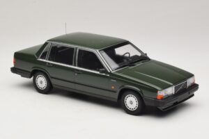 Volvo 740 GL Dark Green Minichamps 1:18 155171702 Diecast — photo 4 of 6
