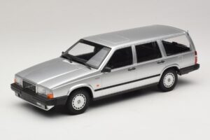 Volvo 740 GL Estate Silver Minichamps 1:18 155171770 Diecast