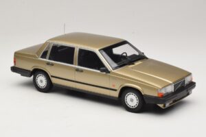 Volvo 740 GL Gold Minichamps 1:18 155171700 Diecast — photo 4 of 6
