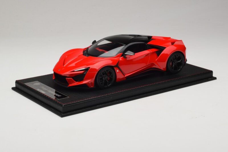 W Motors Fenyr Supersport Red SophiArt 1:18 SA003-06 Resin