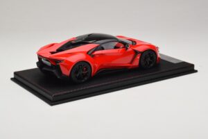 W Motors Fenyr Supersport Red SophiArt 1:18 SA003-06 Resin — photo 2 of 6