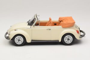 Volkswagen 1303 Cabriolet Cream White Norev 1:18 188535 Diecast — photo 3 of 6