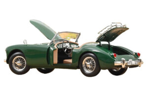 MG MGA British Racing Green Norev 1:18 182610 Diecast — photo 2 of 5