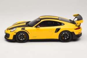 Porsche 911 GT2 RS 991.2 Nurburgring Lap Record Yellow GT Spirit 1:18 GT972 Resin — photo 3 of 6