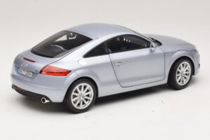 Audi TT 8N Silverblue Metallic Minichamps 1:18 100015020 Diecast — photo 3 of 8