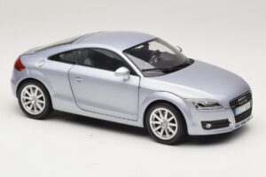 Audi TT 8N Silverblue Metallic Minichamps 1:18 100015020 Diecast — photo 6 of 8
