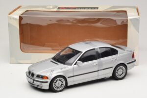 BMW 3-Series E46 6-Cylinder Silver UT Models 1:18 20512 Diecast — photo 6 of 6