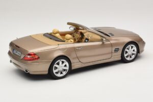 Mercedes SL500 R230 Travertine Beige Norev 1:18 183843 Diecast — photo 3 of 9