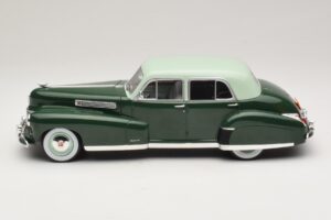 Cadillac Fleetwood Series 60 Special Green MCG 1:18 MCG18657 Diecast — photo 3 of 6