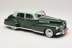 Cadillac Fleetwood Series 60 Special Green MCG 1:18 MCG18657 Diecast — photo 4 of 6
