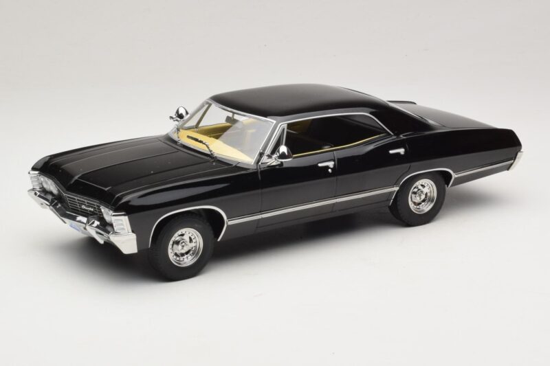 Chevrolet Impala Black MCG 1:18 MCG181006 Diecast