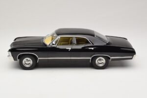 Chevrolet Impala Black MCG 1:18 MCG181006 Diecast — photo 3 of 6