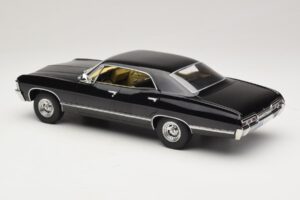 Chevrolet Impala Black MCG 1:18 MCG181006 Diecast — photo 5 of 6