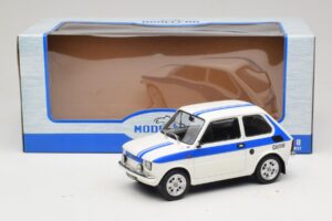 Fiat 126 Castrol Livery White Blue MCG 1:18 MCG18666 Diecast — photo 6 of 6