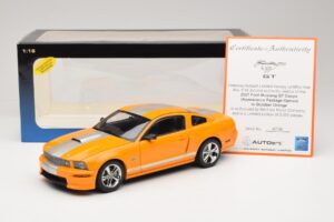 Ford Mustang GT S197 Grabber Orange Metallic AUTOart 1:18 73117-A1 Diecast — photo 8 of 8