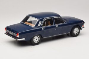 GAZ Volga GAZ-24-10 Dark Blue MCG 1:18 MCG18014 Diecast — photo 2 of 6