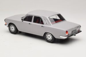 GAZ Volga GAZ-24-10 Grey MCG 1:18 MCG18016 Diecast — photo 5 of 6