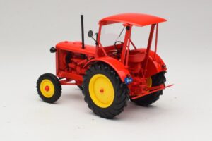 Hanomag R35 Tractor Red Minichamps 1:18 109153071 Diecast — photo 5 of 6