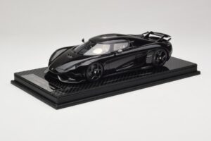 Koenigsegg Regera Black Carbon Package Beige Interior FrontiArt 1:18 REMC042 Resin