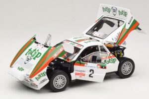 Lancia 037 #2 A. Bettega / M. Perissinot Rally San Marino 1984 Kyosho 1:18 08306F Diecast — photo 2 of 8