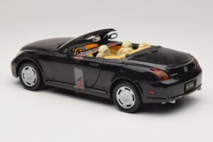 Lexus SC430 Convertible Black Motormax 1:18 73119 Diecast — photo 5 of 6