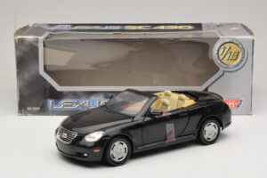 Lexus SC430 Convertible Black Motormax 1:18 73119 Diecast — photo 6 of 6