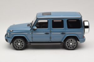 Mercedes G-Class W465 Vintage Blue Norev 1:18 183034 Diecast — photo 3 of 6