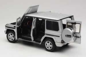 Mercedes G500 W463 LWB Dealer Edition Silver AUTOart 1:18 B66962142 Diecast — photo 5 of 8